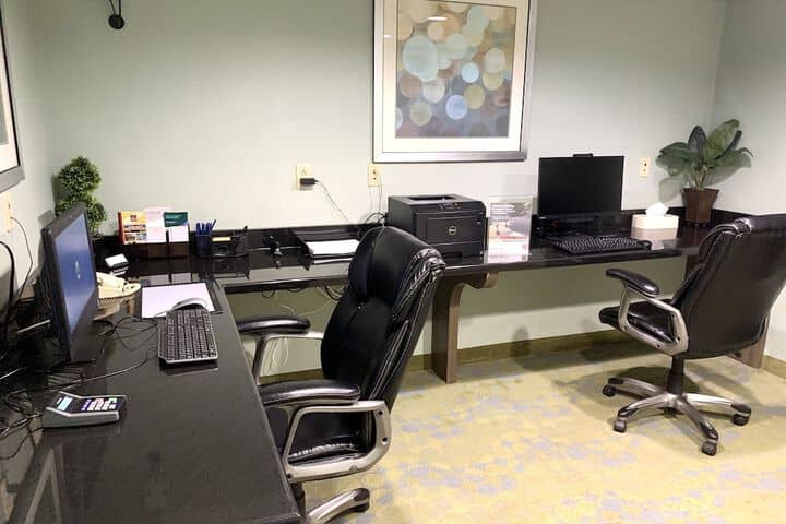 Business Center 35 of 45